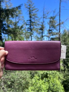 COACH Vintage Purple Leather Trifold Wallet with Silver Hardware AUTHENTIC